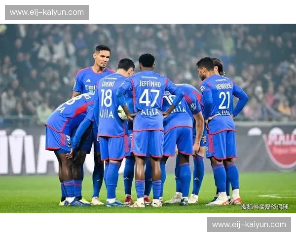 红白曼妙与深蓝激情的碰撞:阿贾克斯vs沙尔克,跨越国界的足球史诗 红白曼妙与深蓝激情的碰撞:阿贾克斯vs沙尔克,跨越国界的足球史诗